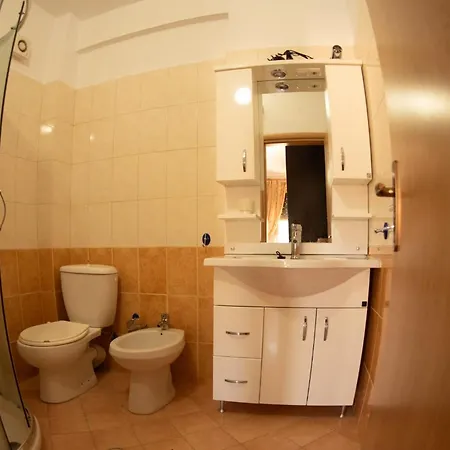 Apartment Apartament Egzoni City Center