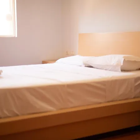 Daire Apartament Egzoni City Center *