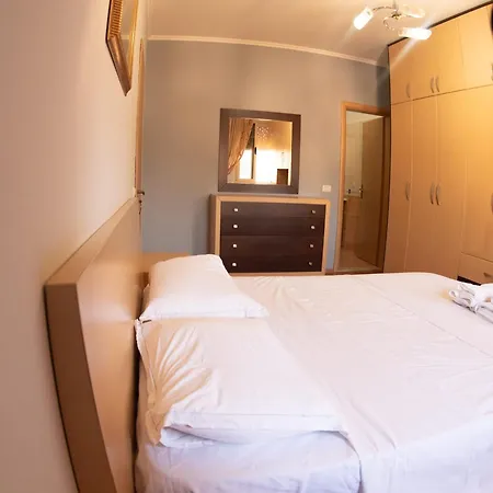 Apartament Egzoni City Center Berat