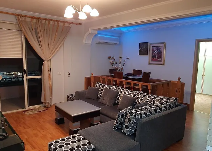 Apartament Egzoni City Center Berat