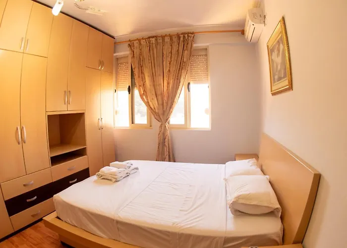 Apartament Egzoni City Center Berat